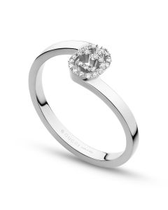Gucci Running G Ring with Diamond GG Design