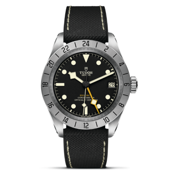 TUDOR Black Bay Pro39 mm steel case, Hybrid rubber and leather strap M79470-0003